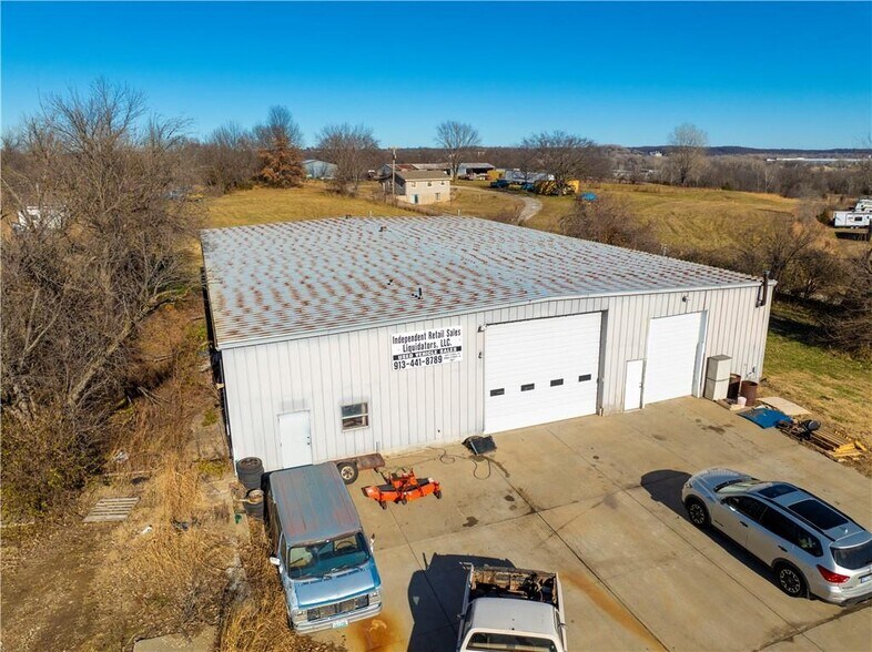 More Photos Of 13612 Stillwell Rd, Bonner Springs Auto Salvage Facility For Sale