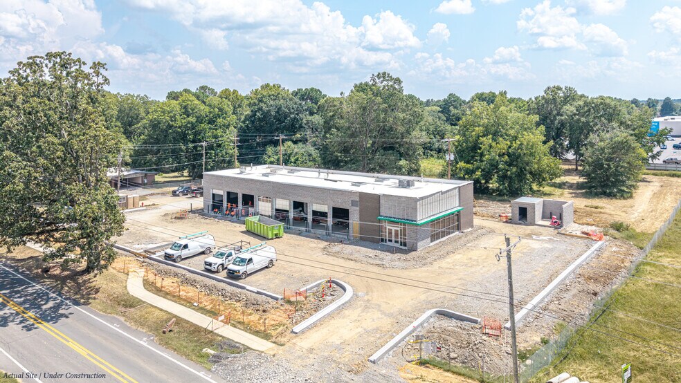 More Photos Of 2001 Center St, Beebe Auto Repair For Sale