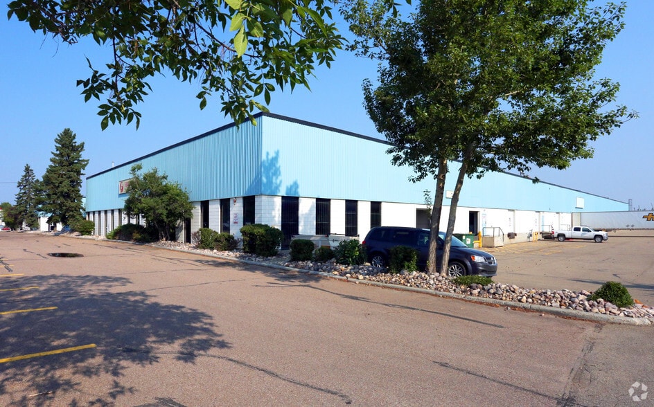 Primary Photo Of 14504 121A Av NW, Edmonton Warehouse For Lease