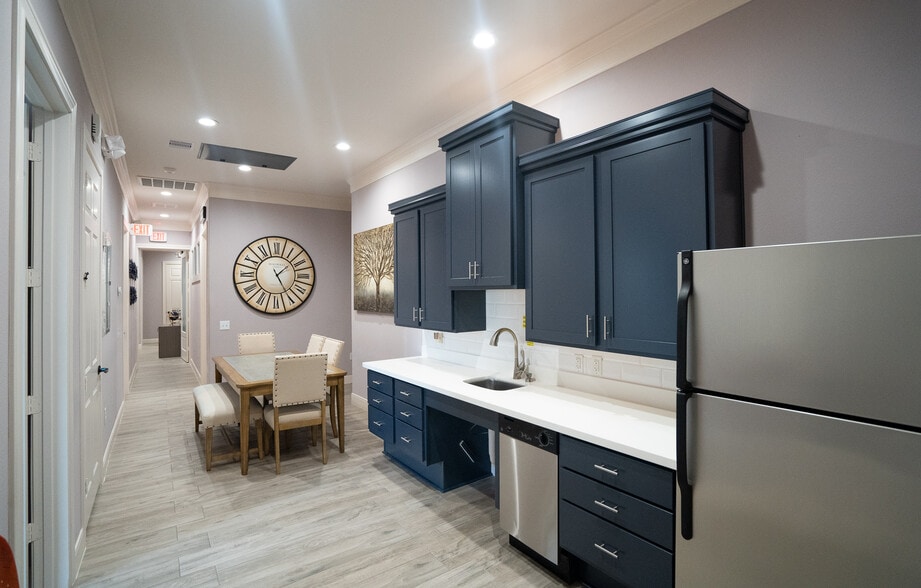 More Photos Of 4501 Cartwright Rd, Missouri City Medical For Sale