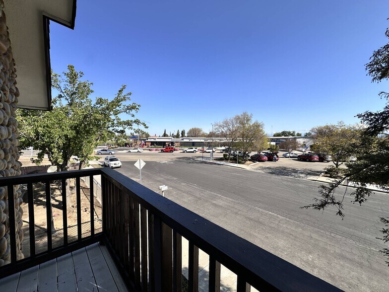 More Photos Of 1205 11th St, Reedley Storefront For Sale