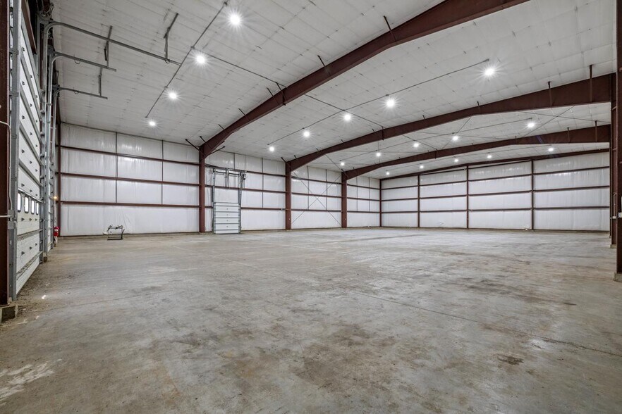 More Photos Of 2708 30th Ave NE, Minot Manufacturing For Sale