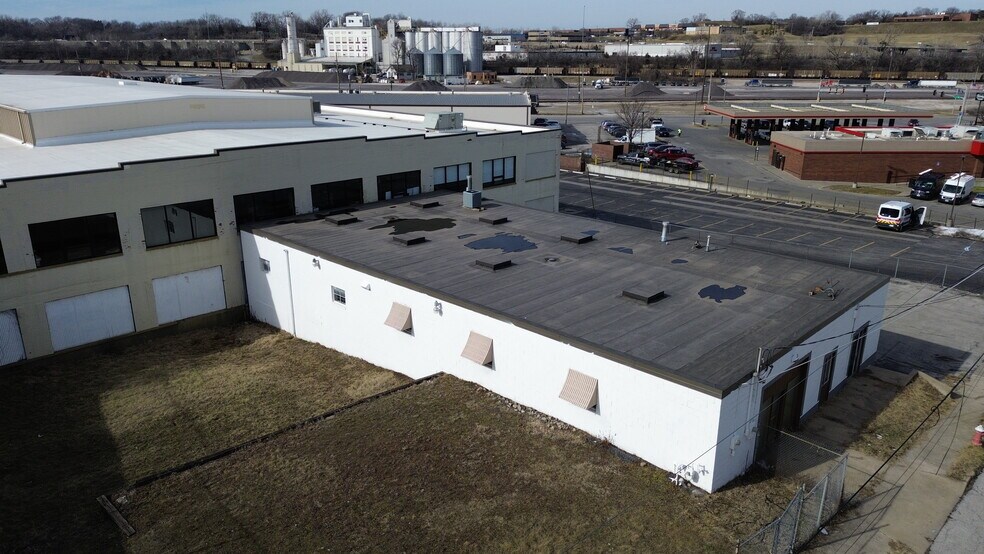 More Photos Of 3128 Bell St, Kansas City Warehouse For Lease