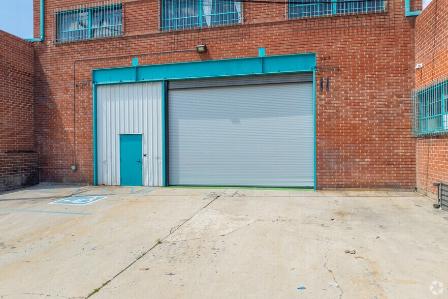 More Photos Of 3601 San Fernando Rd, Glendale Manufacturing For Lease