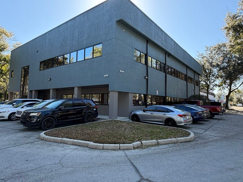 Primary Photo Of 160 N Westmonte Dr, Altamonte Springs Office For Sale