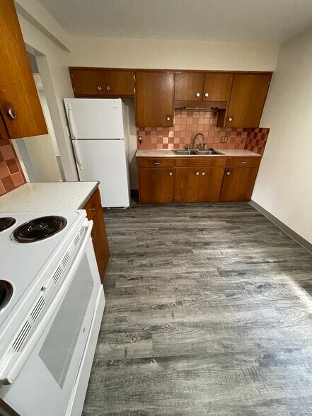 More Photos Of 7250-7270 Newton St, Westminster Apartments For Sale