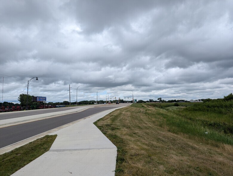 More Photos Of 1801 Lor Ray Drive, North Mankato Land For Sale