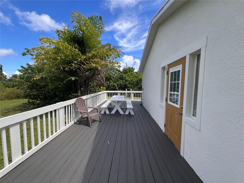 More Photos Of 180 Rio Villa Rd, Punta Gorda Freestanding For Sale
