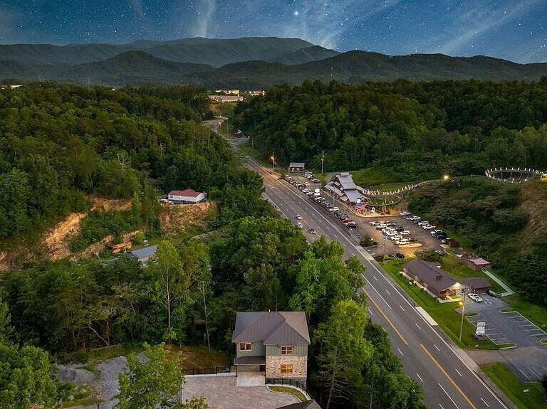 Primary Photo Of 1130 Lee Cardwell Cir, Pigeon Forge Land For Sale