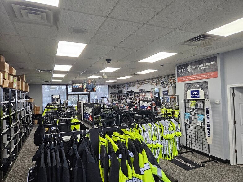 More Photos Of 11 Enterprise Rd, Hyannis Storefront For Lease