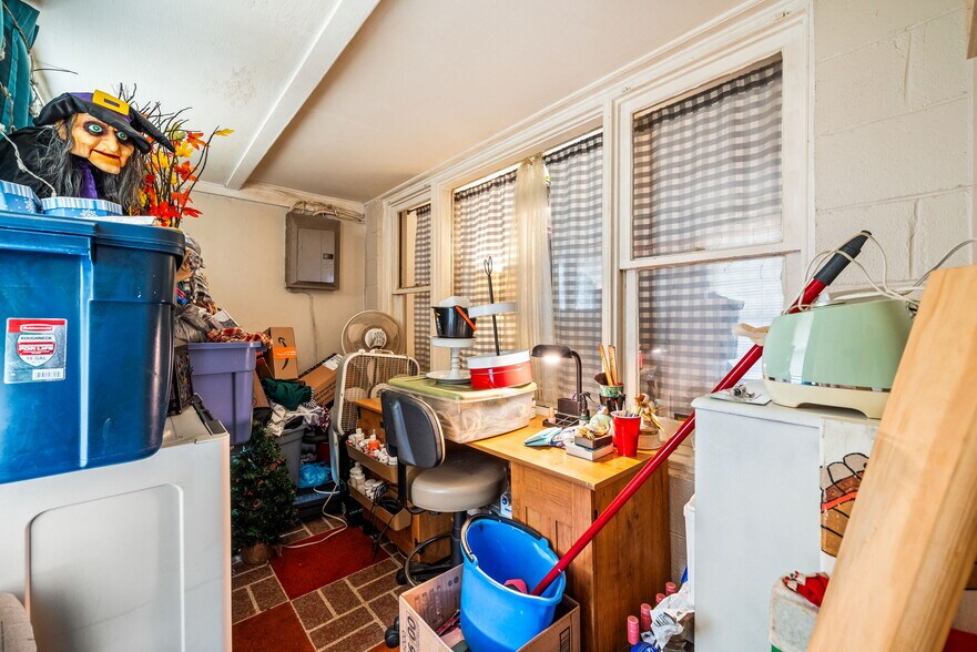 More Photos Of 217 White Ave, Linwood Apartments For Sale