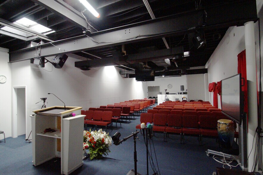 More Photos Of 6118 Old Central Ave, Capitol Heights Warehouse For Lease