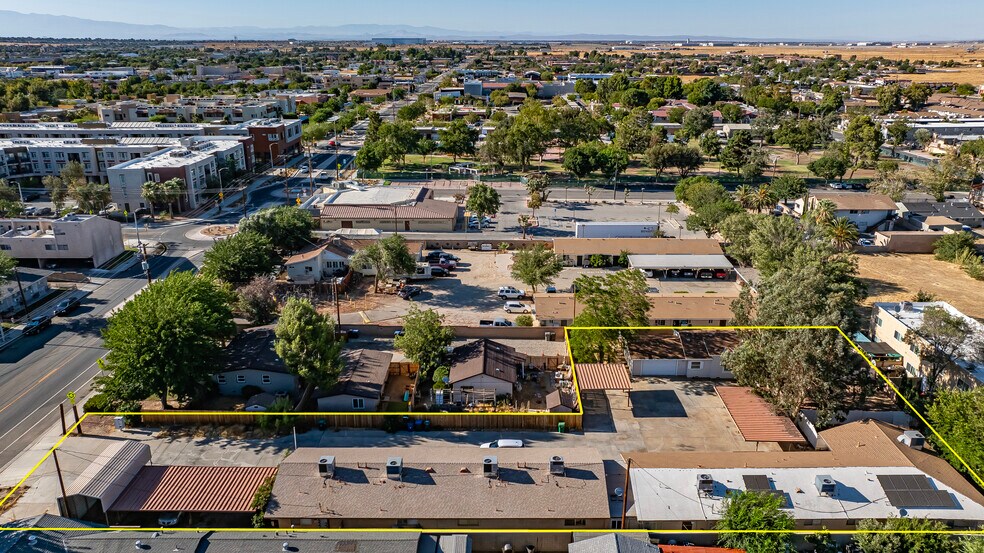 More Photos Of 38110 10th St E, Palmdale Apartments For Sale