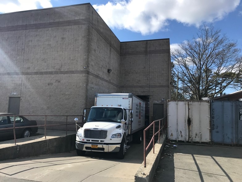 More Photos Of 185 Route 109, West Babylon Warehouse For Sale