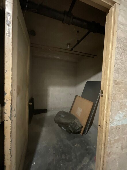 More Photos Of 37-41 North St, Pittsfield Storefront For Lease