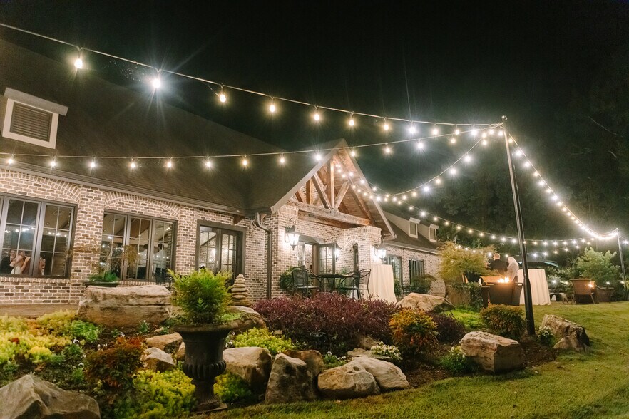 More Photos Of 4223 Cedar Creek Rd, Lancaster Specialty For Sale