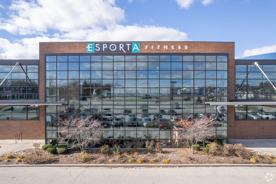 More Photos Of 2859 N Holland Sylvania Rd, Toledo Health Club For Sale