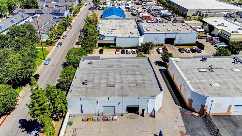 More Photos Of 920 W 10th St, Azusa Warehouse For Sale