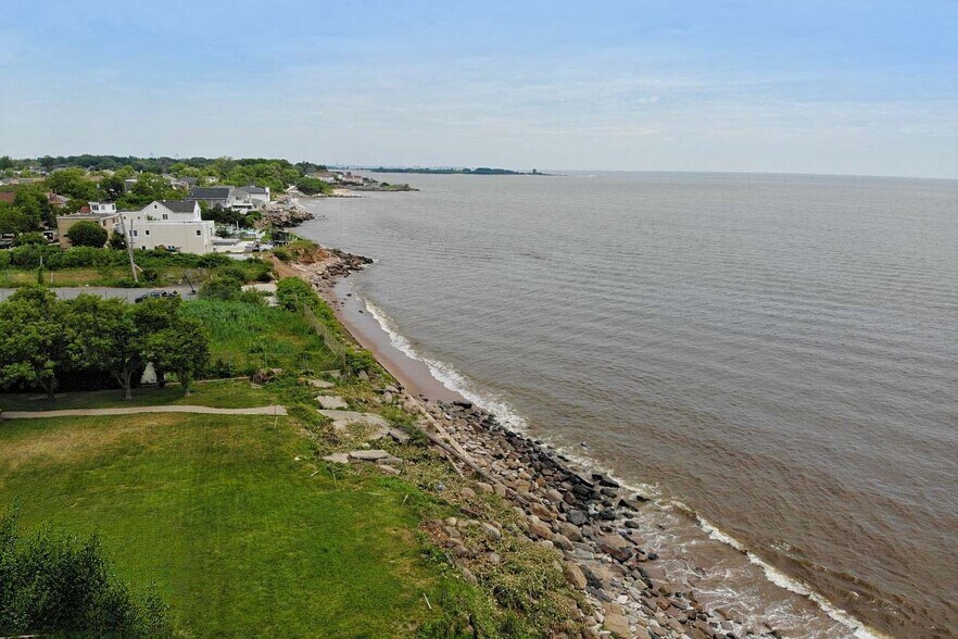 More Photos Of 161 Boardwalk Ave, Staten Island Multifamily For Sale