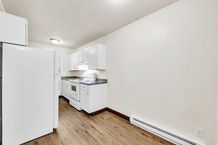 More Photos Of 2520 Hyacinth St NE, Salem Apartments For Sale