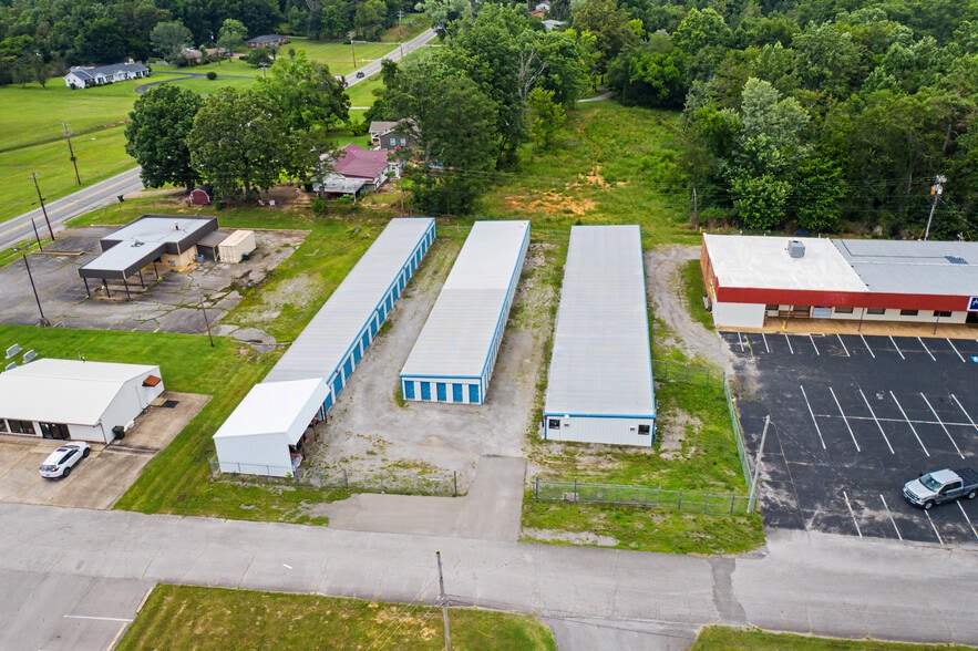 More Photos Of 105 Progress Center Plz, Centerville Self Storage For Sale