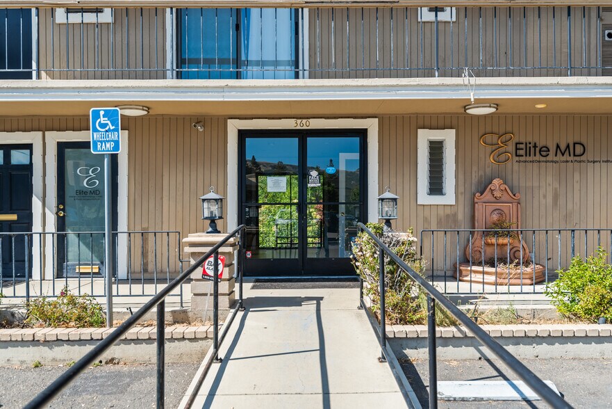 More Photos Of 360 Rose St, Danville Medical For Sale