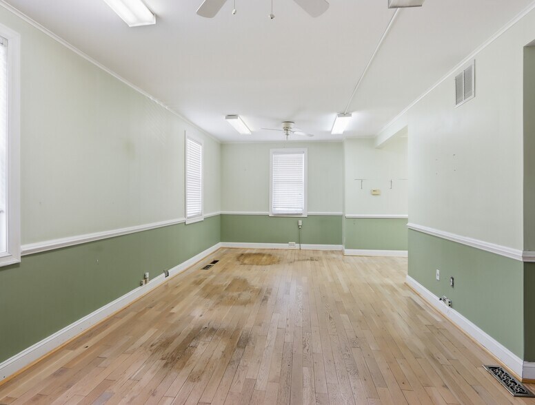 More Photos Of 4405 Leeds Ave, Baltimore Office Residential For Sale
