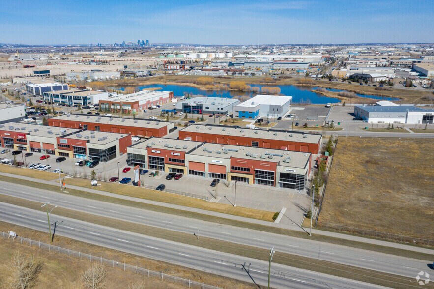 More Photos Of 4615 112th Ave SE, Calgary Warehouse For Lease