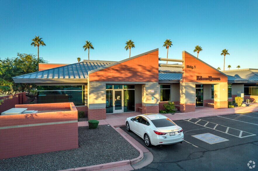 More Photos Of 2325 W Guadalupe Rd, Gilbert Unknown For Lease