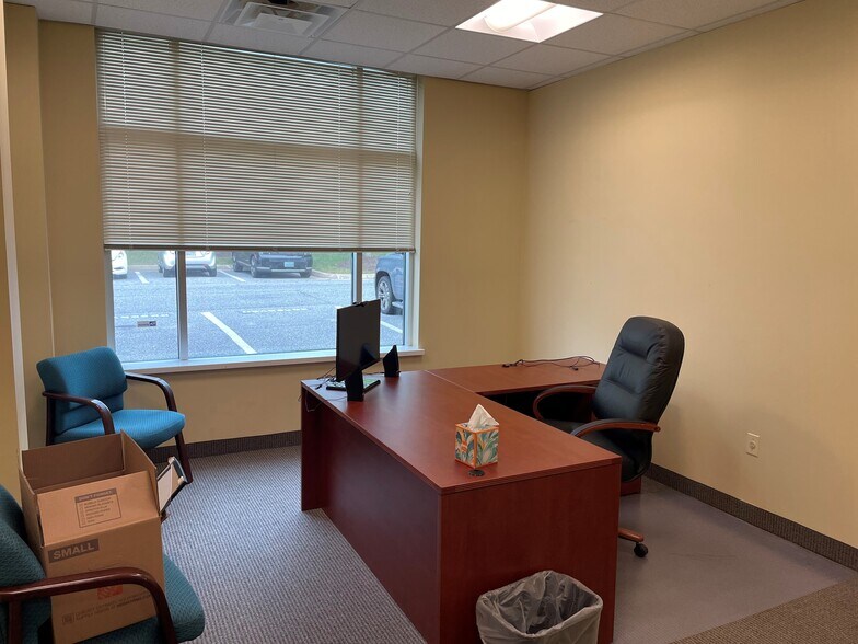 More Photos Of 909 Ridgebrook Rd, Sparks Medical For Sale