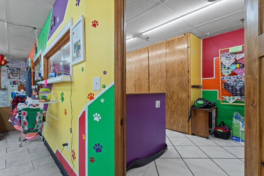 More Photos Of 109-111 Green St, Herkimer Office For Sale