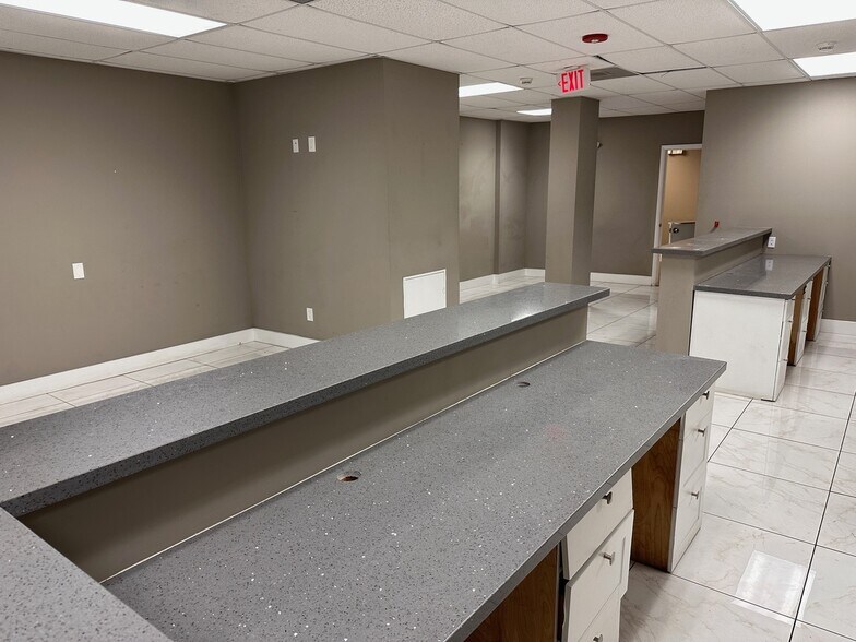 More Photos Of 4101 NW 3rd Ct, Plantation Medical For Lease
