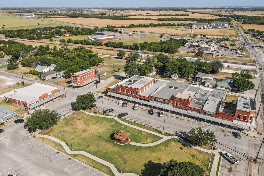 More Photos Of 116 S Second St, Venus Storefront Retail Office For Sale