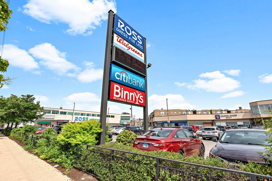 More Photos Of Cottage Grove, Chicago Land For Sale