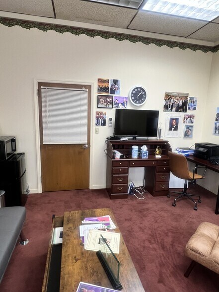 More Photos Of 2301 N 3rd St, Harrisburg Office For Sale