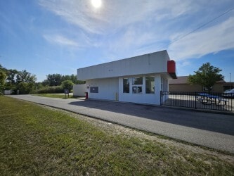 More Photos Of 2950 Frontage Rd, Warsaw Restaurant For Sale