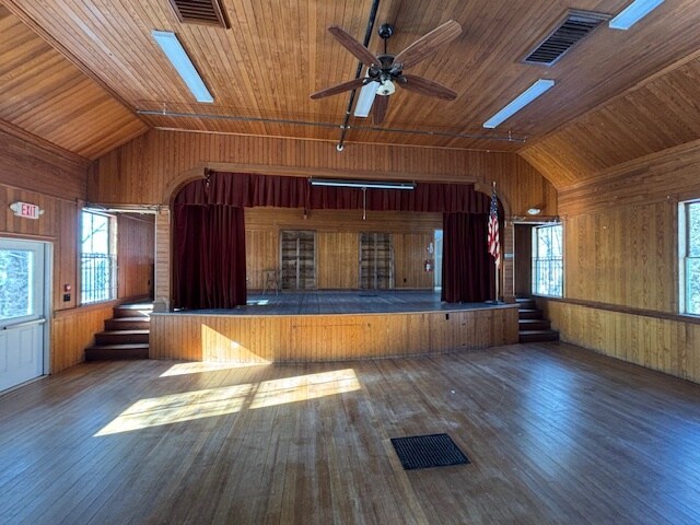 More Photos Of 12 Church Rd, Readfield Flex For Sale