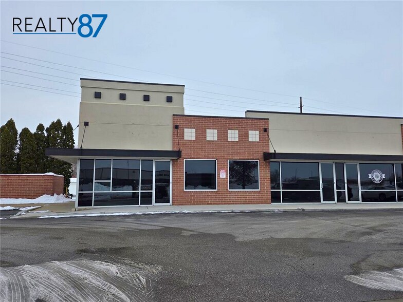 More Photos Of 500 Blairs Ferry Rd NE, Cedar Rapids General Retail For Lease