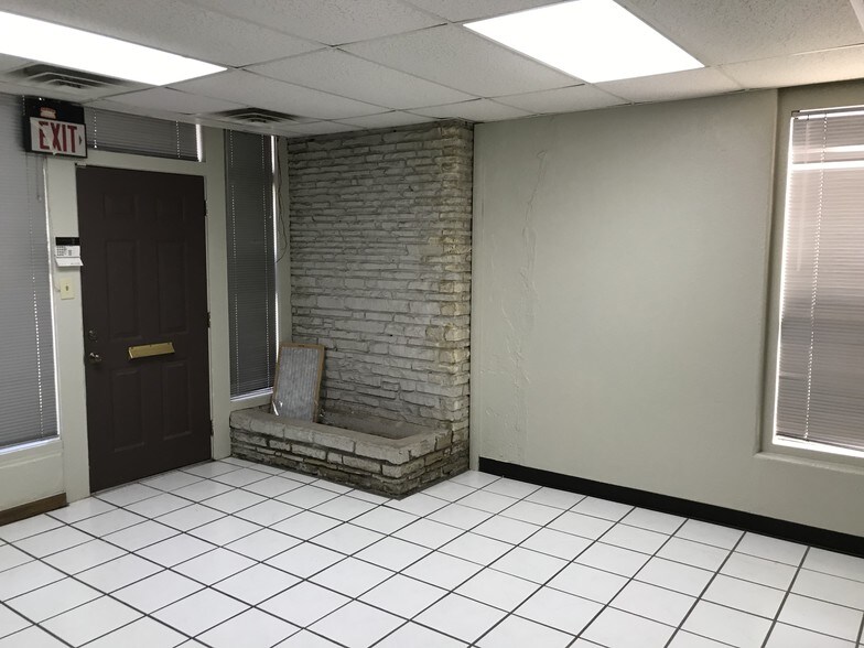 More Photos Of 901 N Virginia Ave, Oklahoma City Manufacturing For Lease