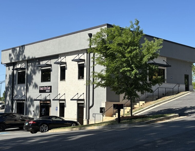 More Photos Of 47 Gramling St, Marietta General Retail For Sale