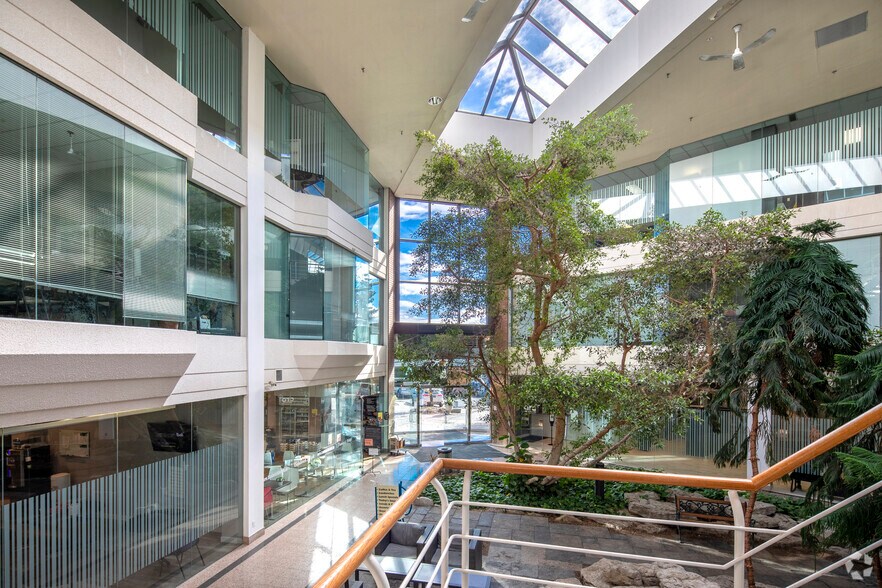 More Photos Of 1550 Enterprise Rd, Mississauga Office For Sale