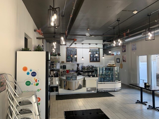 More Photos Of 206-208 Centennial Ave, Cranford Storefront Retail Residential For Lease