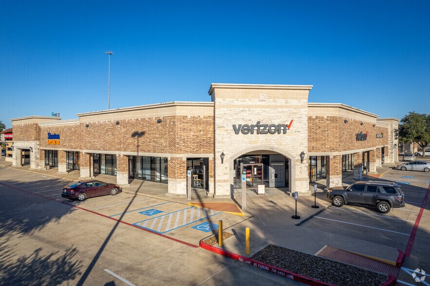 Primary Photo Of 14020-14090 FM-2920, Tomball Unknown For Lease