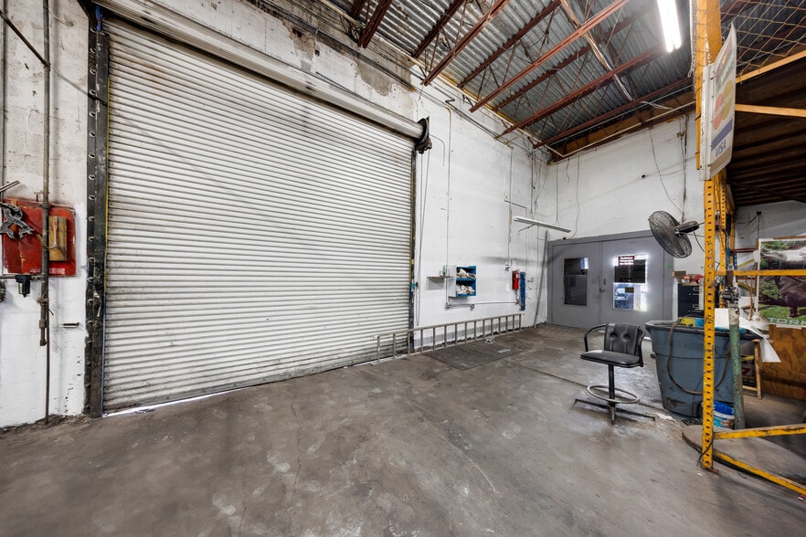 More Photos Of 9630 NW South River Dr, Medley Industrial For Lease