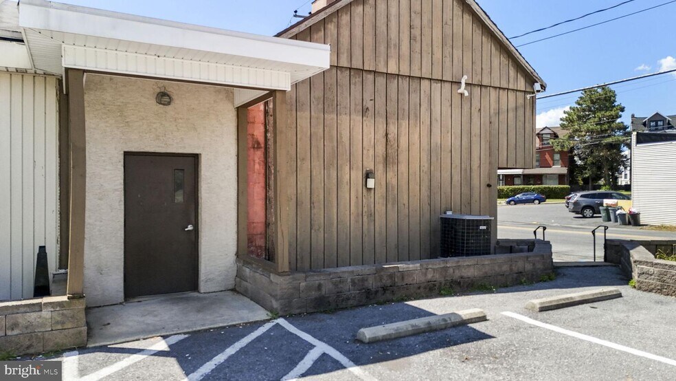 More Photos Of 5 Spring Valley Rd, Reading Restaurant For Sale