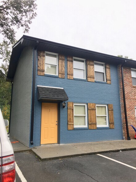 More Photos Of 214 Patricia Ann Dr SE, Dalton Apartments For Sale