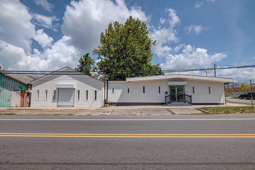 Primary Photo Of 621 Greenfield St, Wilmington Storefront Retail Office For Lease