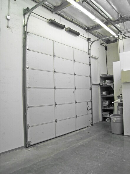 More Photos Of 5570 Skylane Blvd, Santa Rosa Office For Sale