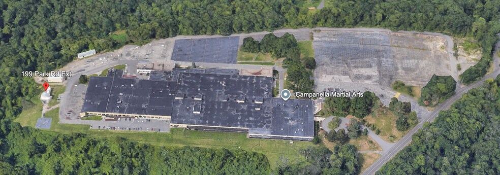 More Photos Of 199 Park Road Ext, Middlebury Manufacturing For Lease