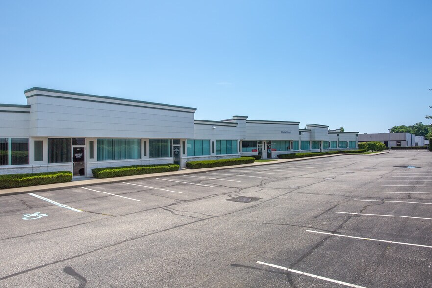 More Photos Of 3920 Veterans Memorial Hwy, Bohemia Medical For Lease